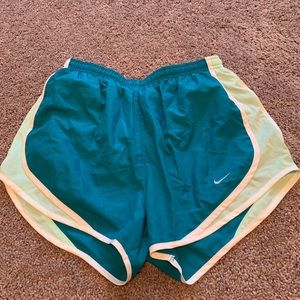 Nike tempo running shorts